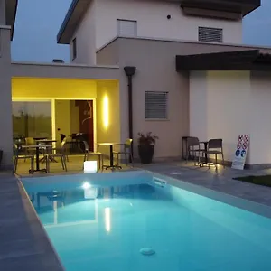  Apartment Lough